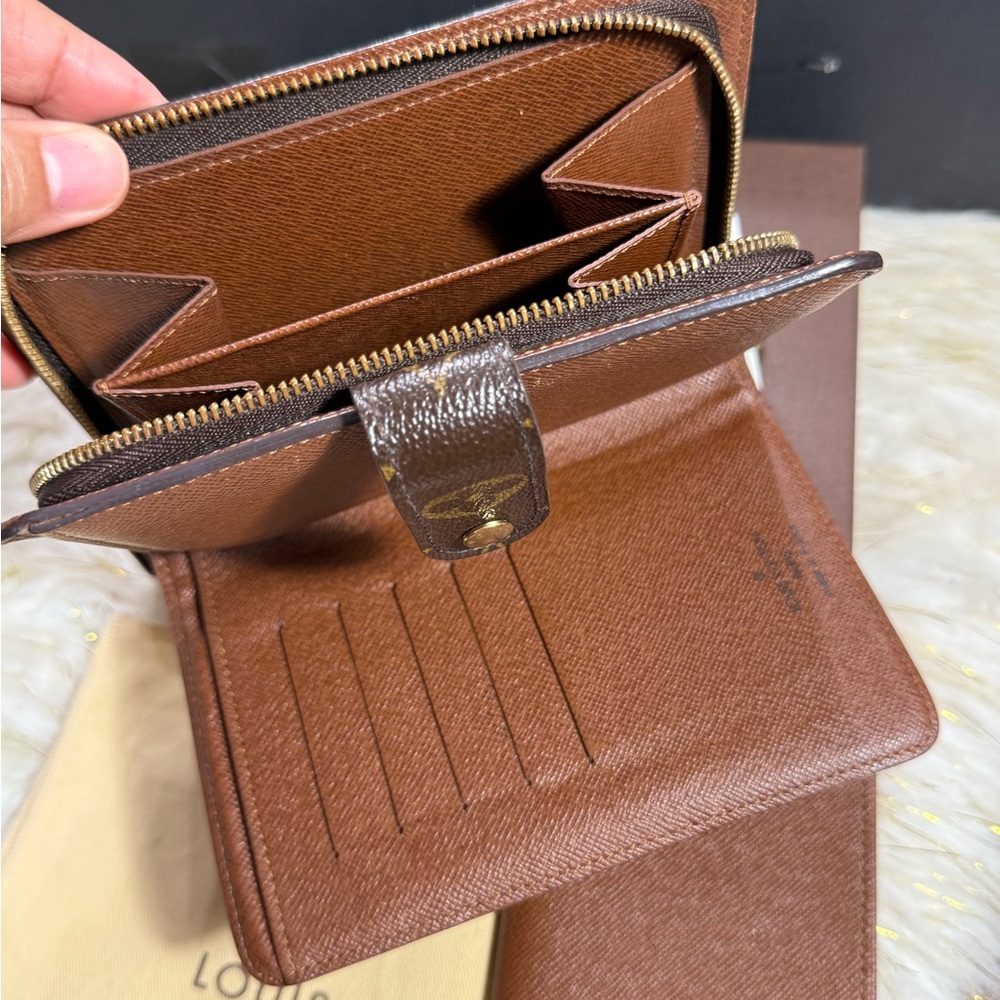 Louis Vuitton Passport Wallet Porte Pappier Zippy Wallet Box Duster - Picture 14 of 16